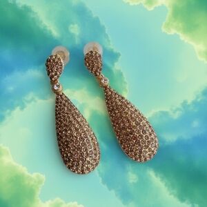 Elegant Gold Drop Earrings